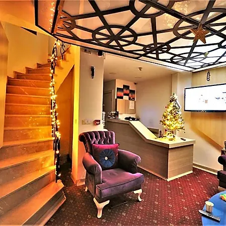 The Beyoglu House