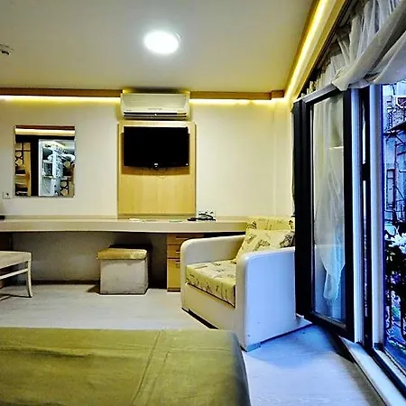The Beyoglu House 3*