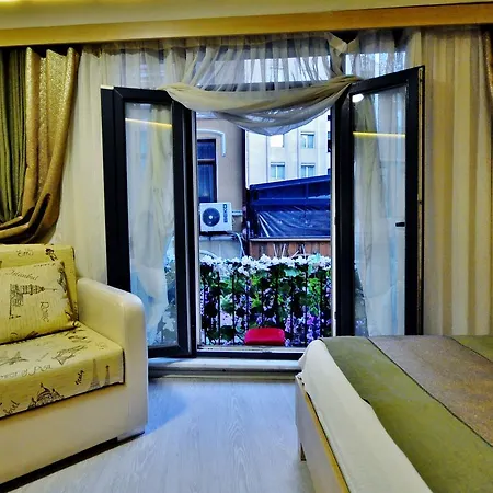 The Beyoglu House מלון 3*