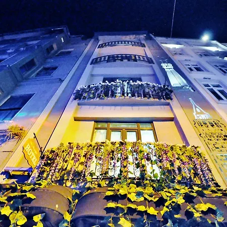 The Beyoglu House ホテル