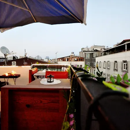 ホテル The Beyoglu House 3*