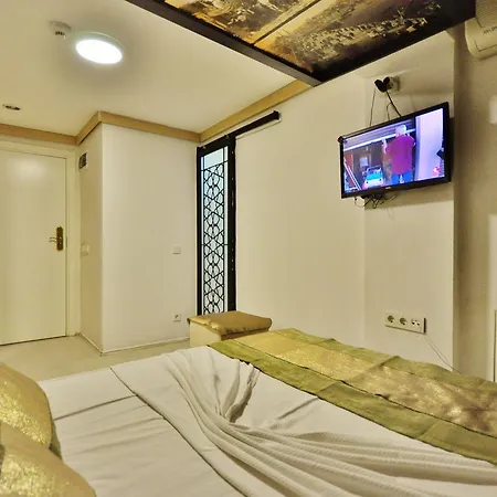 ホテル The Beyoglu House 3*