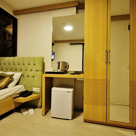 The Beyoglu House